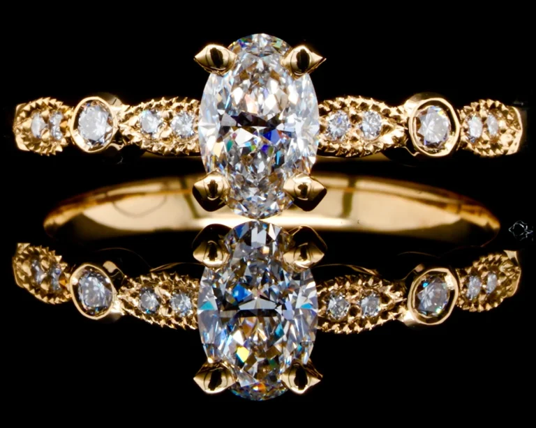 Pierścionek z diamentem owalnym w stylu Art Deco