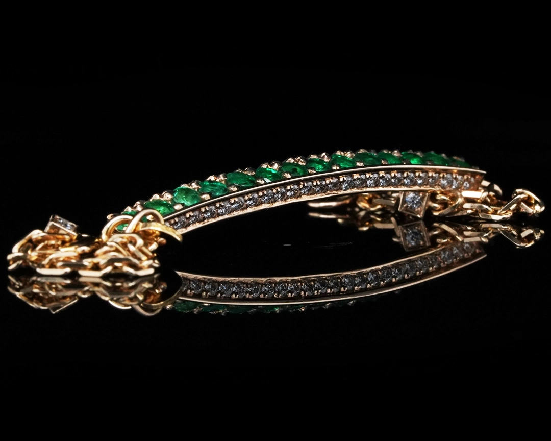 Bransoletka „Szmaragdowa elegancja”