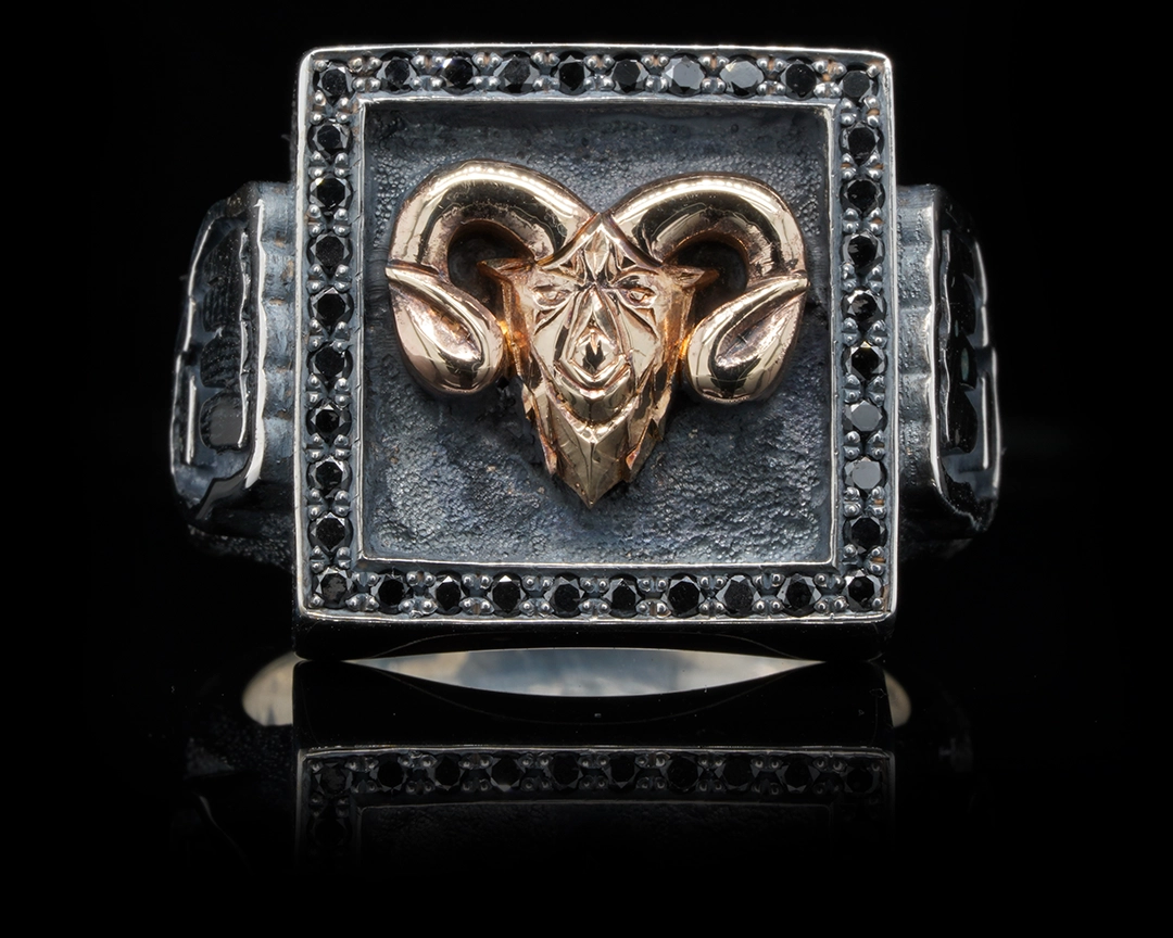 Sygnet GOAT dla Łukasza Parobiec