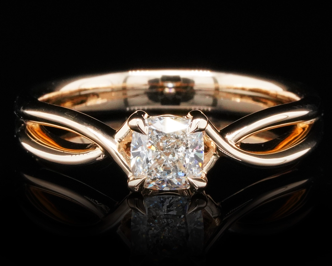 Pierścionek z naturalnym diamentem 0,71 ct – żółte złoto 585