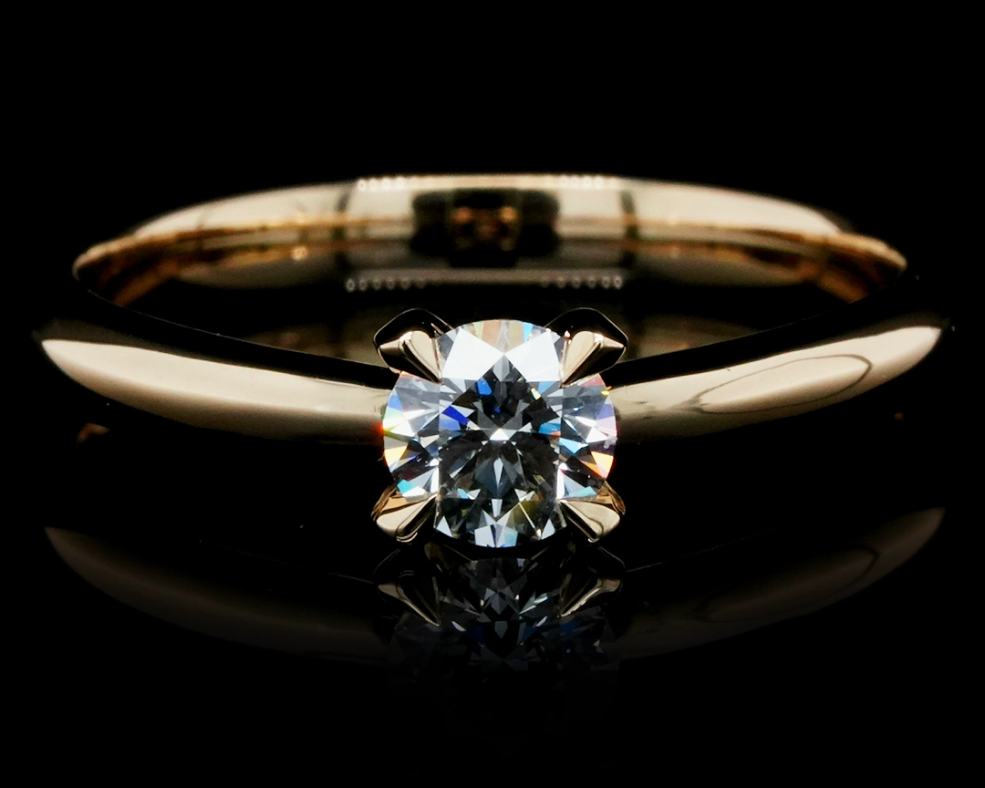 Klasyczny pierścionek zaręczynowy z diamentem 0.30 ct