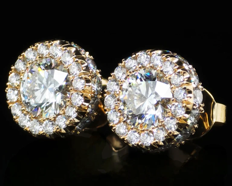 Kolczyki z żółtego złota próby 750, z diamentami 2,7 ct