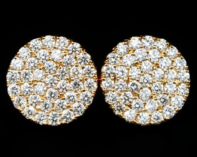 Złote kolczyki z diamentami kółka