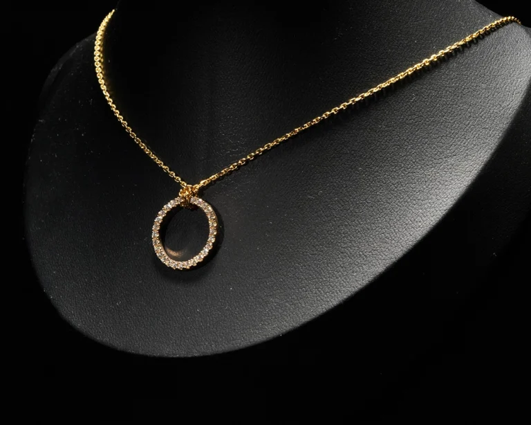 Złoty łańcuszek z zawieszką z diamentami – anker 45 cm, złoto 585