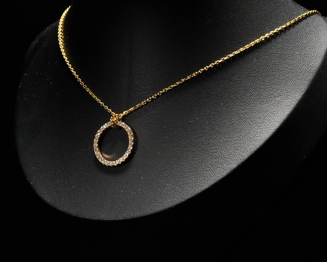 Złoty łańcuszek z zawieszką z diamentami – anker 45 cm, złoto 585